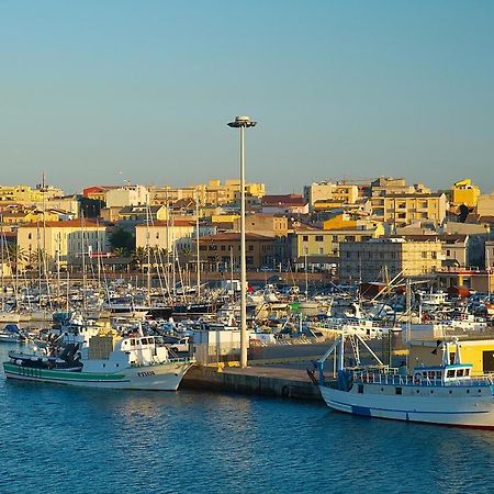 Apartamento Sperry'S House Porto Torres Exterior foto