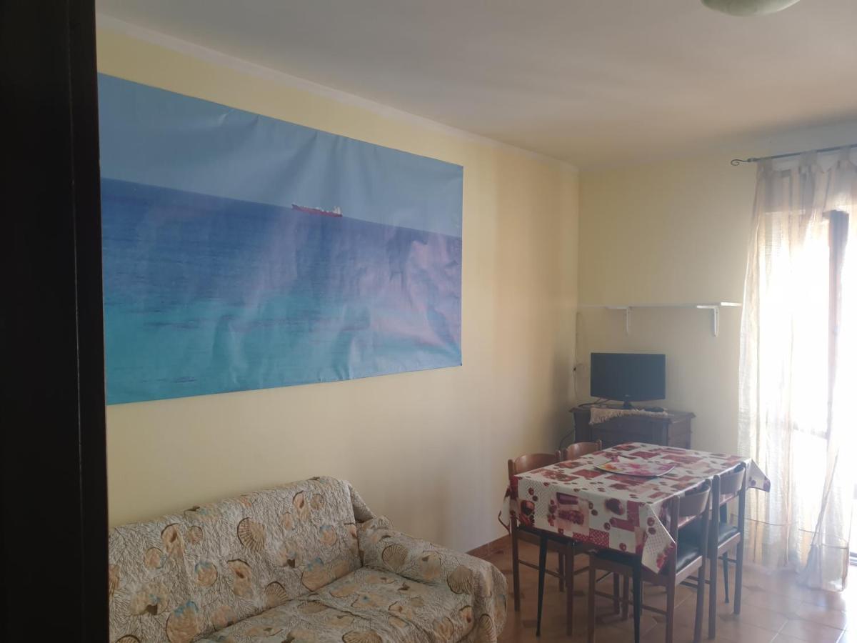 Apartamento Sperry'S House Porto Torres Exterior foto