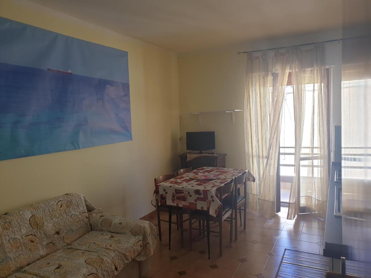 Apartamento Sperry'S House Porto Torres Exterior foto